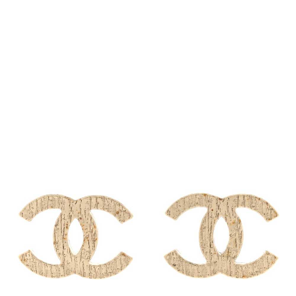 CHANEL Metal Textured CC Earrings Gold - image 1