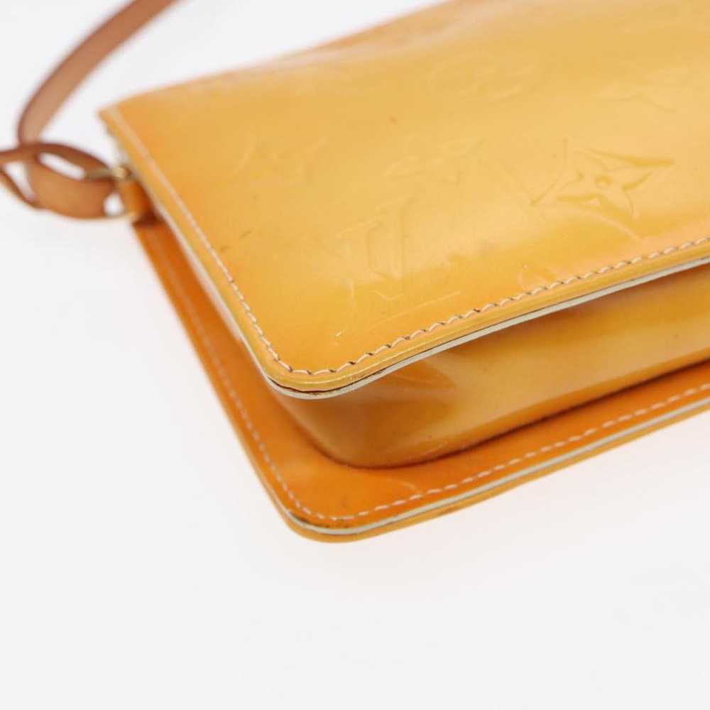 Louis Vuitton Lexington patent leather clutch bag - image 12