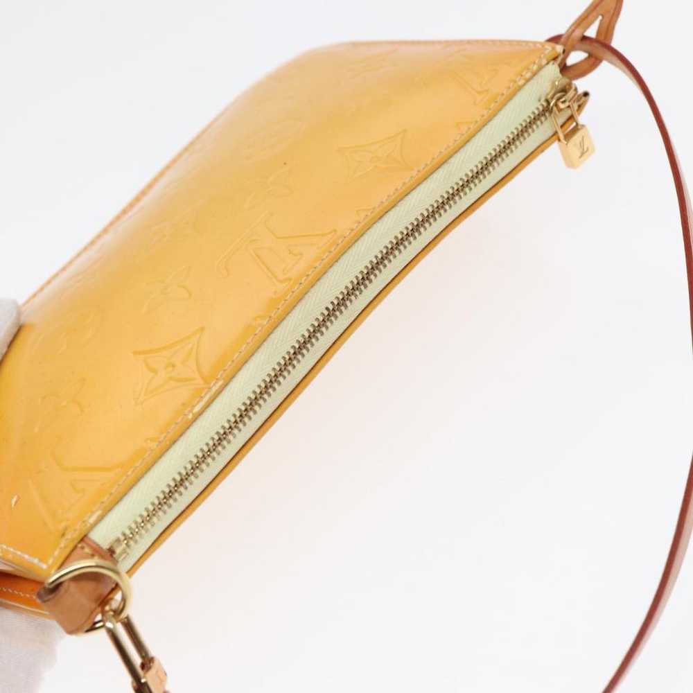 Louis Vuitton Lexington patent leather clutch bag - image 6