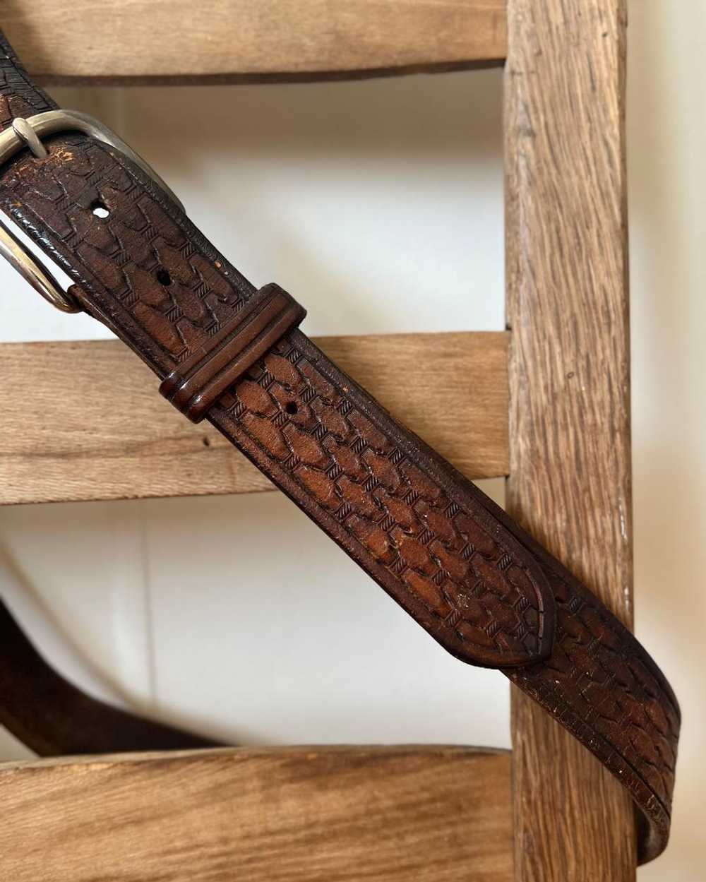 Vintage Hand Tooled Leather Belt (M) | Used,… - image 2