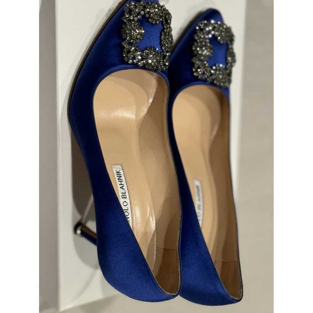 Manolo Blahnik Hangisi cloth heels - image 3