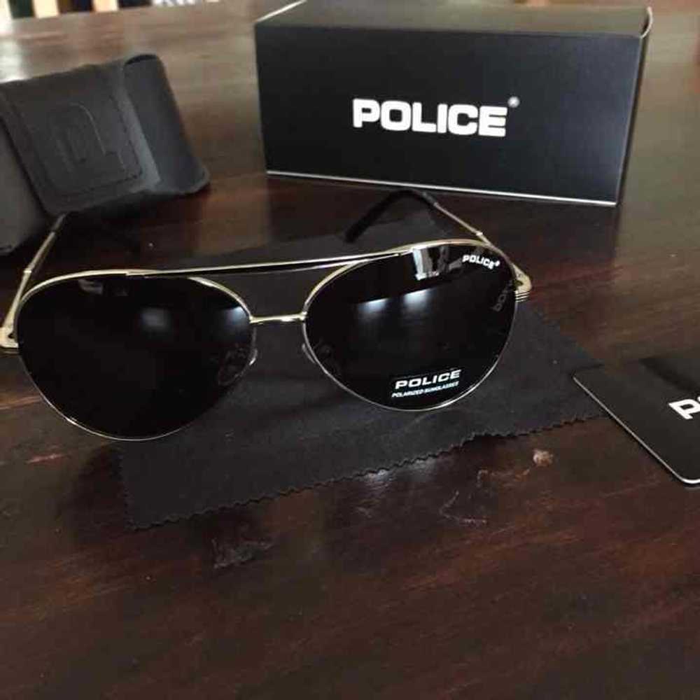 POLICE SUNGLASSES UNUSED #86BD - image 2