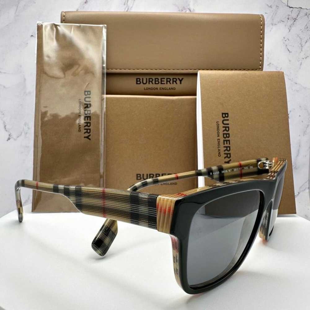 Burberry Sunglasses - image 11