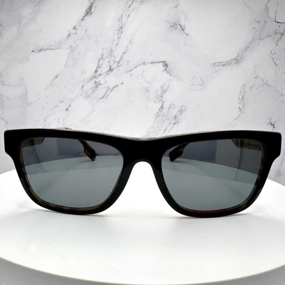 Burberry Sunglasses - image 5