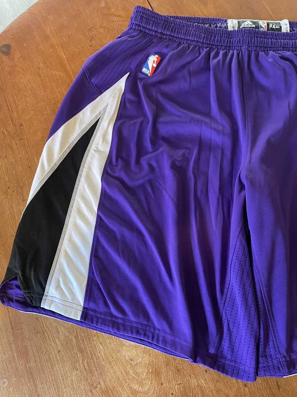 Adidas Vintage Adidas Sacramento Kings Basketball… - image 4