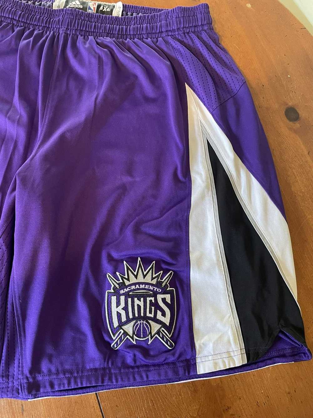 Adidas Vintage Adidas Sacramento Kings Basketball… - image 5