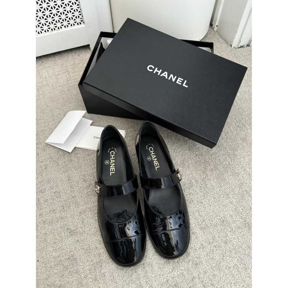 Chanel Mary Janes patent leather ballet flats - image 2