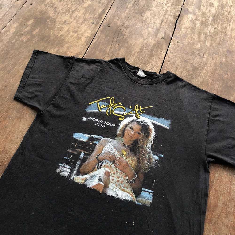 Band Tees × Rare × Vintage Vintage 2010 Taylor Sw… - image 3