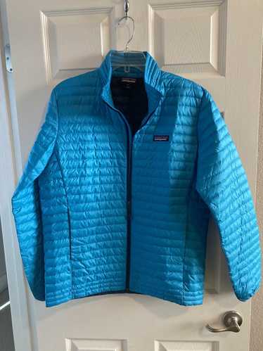 Patagonia Patagonia light down sweater! Extremely 