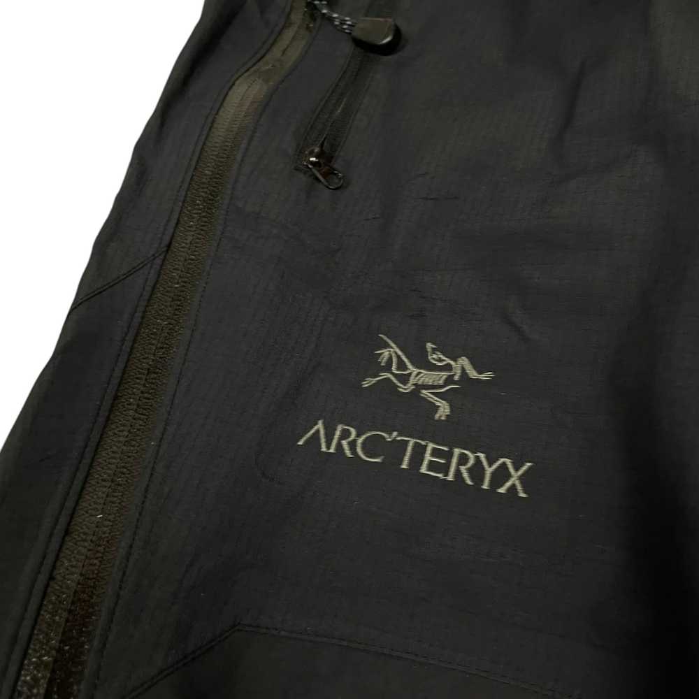 Arc'Teryx × Streetwear Arc'teryx Gore-Tex XCR Wom… - image 2