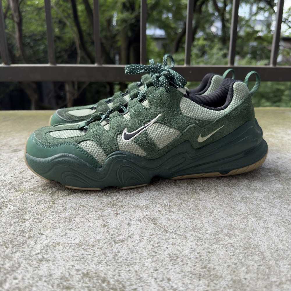 Nike × Streetwear NIKE TECH HERRA OIL GREEN SNEAK… - image 1