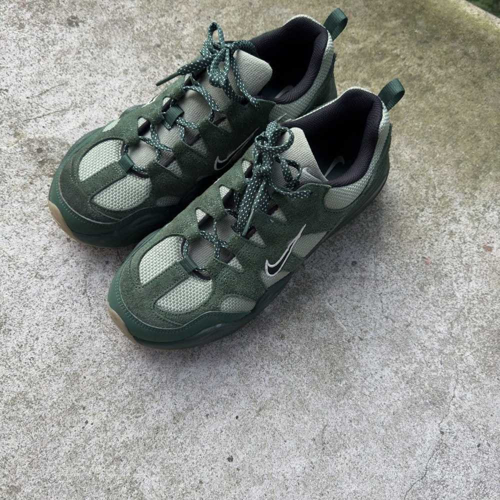 Nike × Streetwear NIKE TECH HERRA OIL GREEN SNEAK… - image 5