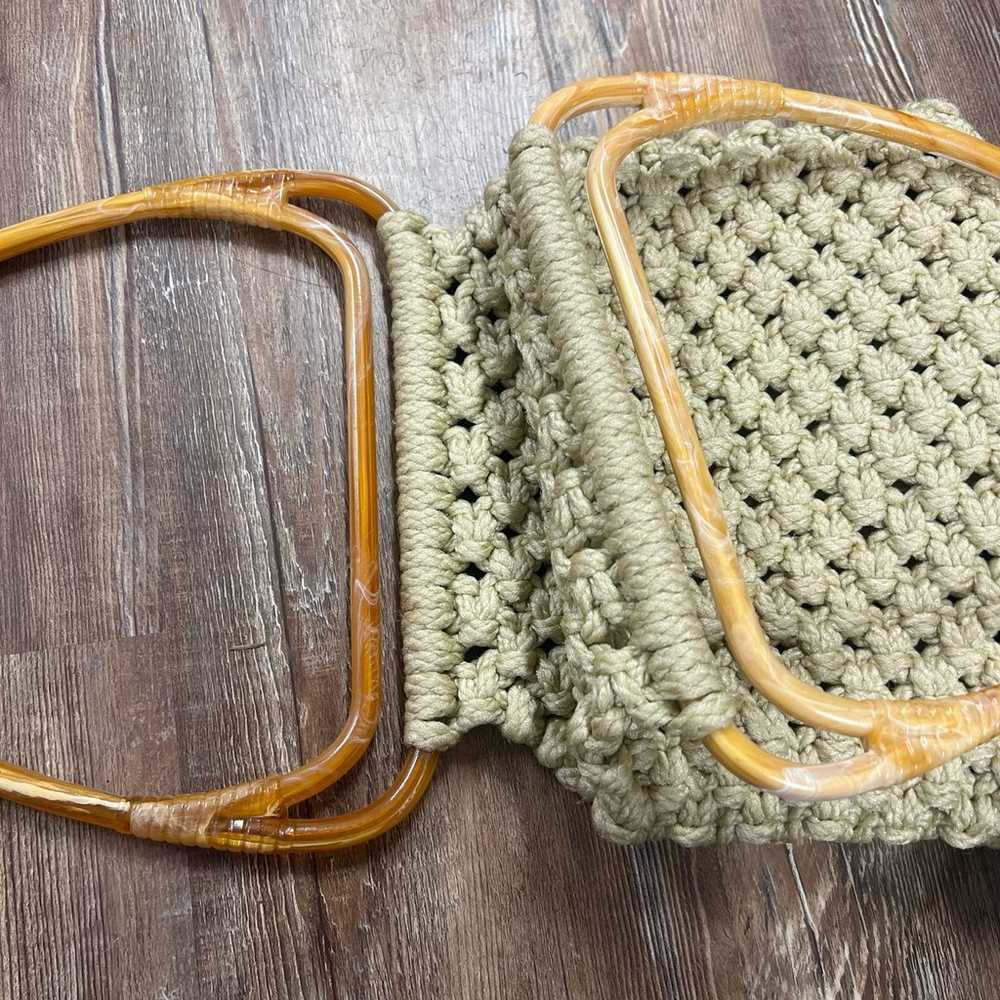 Vintage crochet bag with wooden handle - image 2