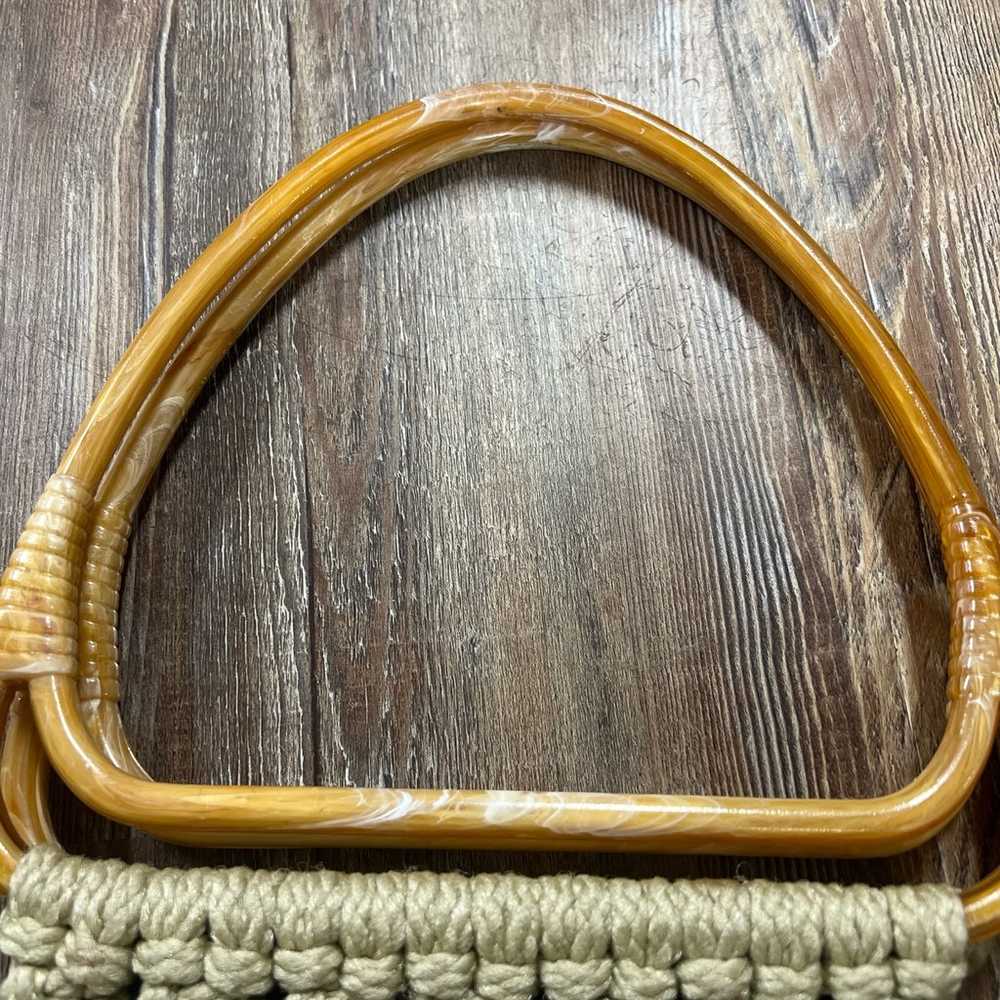 Vintage crochet bag with wooden handle - image 6