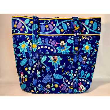 Vera Bradley Disney Mickey and Minnie Dreaming Dis