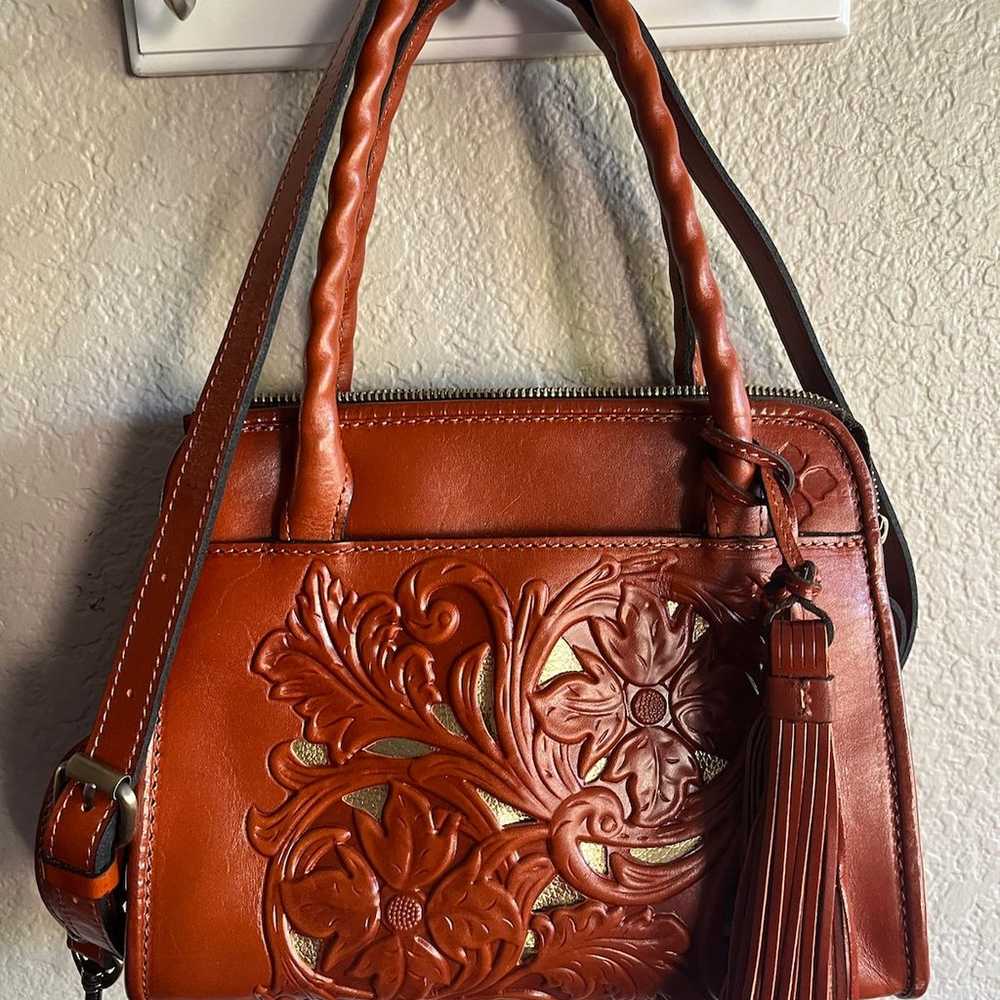 NEW-wot Patricia Nash Tooled Leather Satchel Burn… - image 2