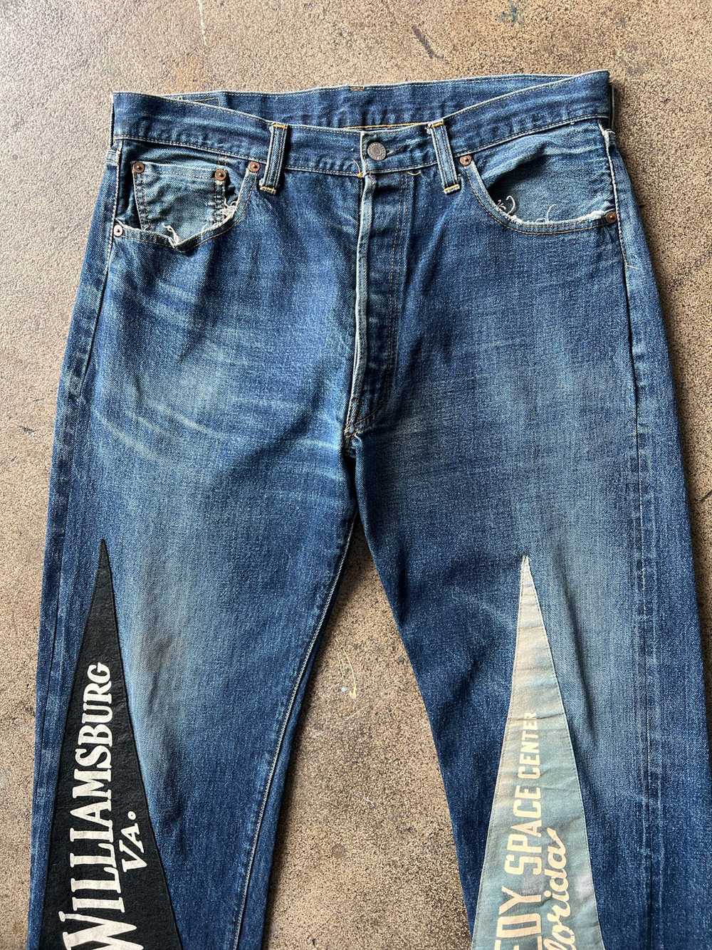 1990s Levi's LVC Big E Pennant Jeans 35"x 32" - image 2