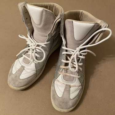 Maison Margiela Maison Margiela grey and white su… - image 1