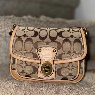 Coach Coach Vintage 10566 Shoulder Bag Signature