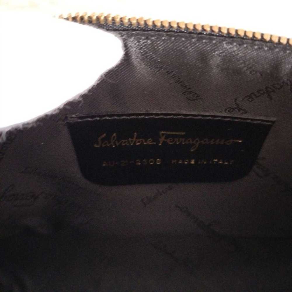 Beautiful item ☆ Salvatore Ferragamo ☆ Shoulder B… - image 9