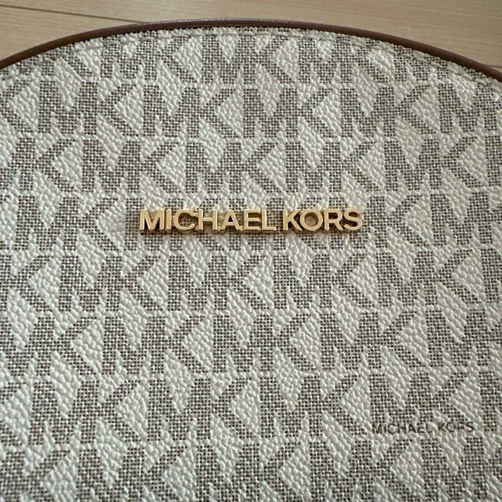 Michael Kors backpack leather - image 8