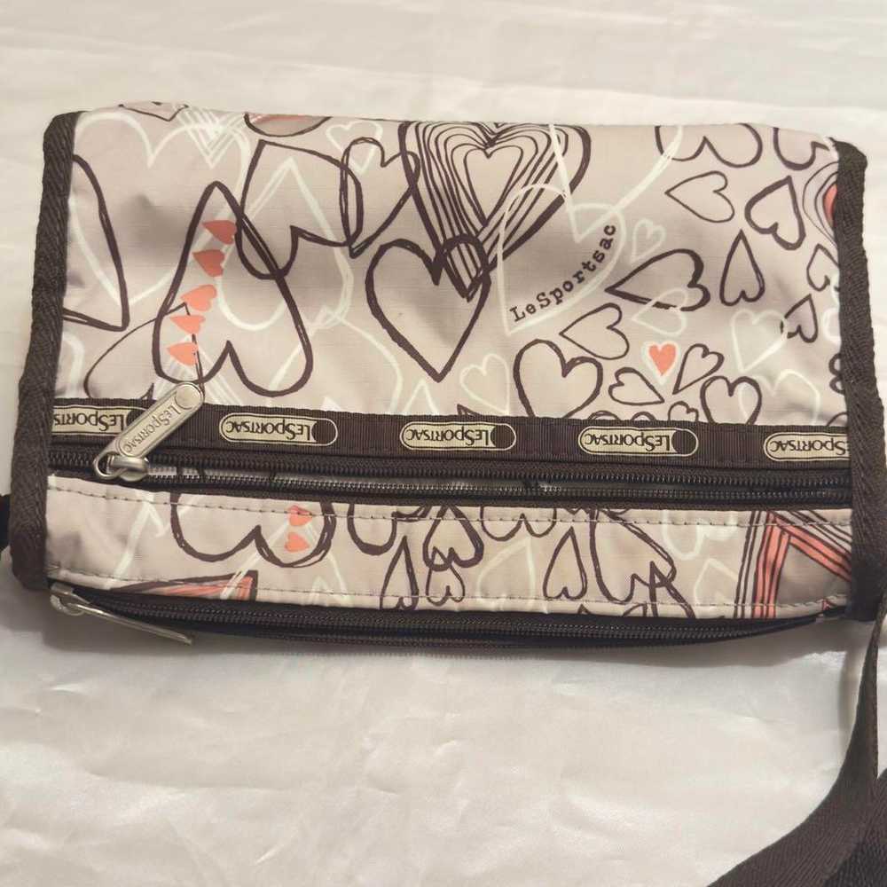 LeSportsac shoulder bag in gray beige with heart … - image 2