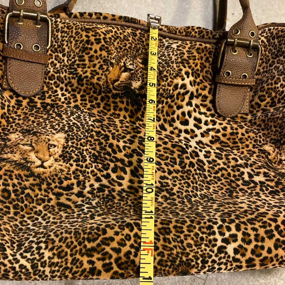 Weekend Duffle Bag Leopard Print - image 7