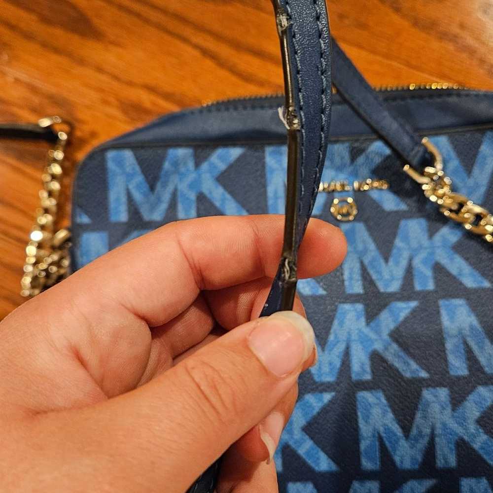 Michael Kors blue crossbody bag - image 6