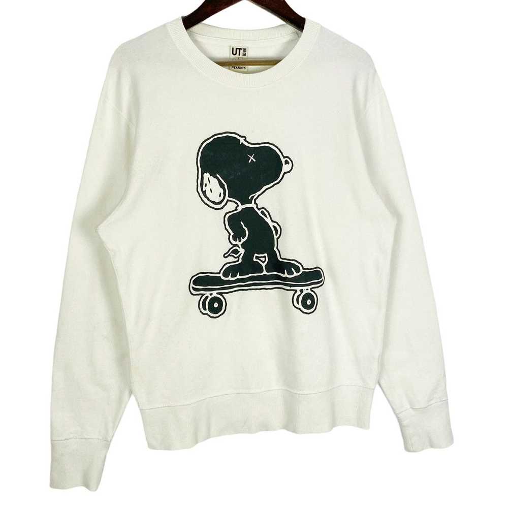 Kaws X Uniqlo X Snoopy Skateboard White Sweatshirt - image 4