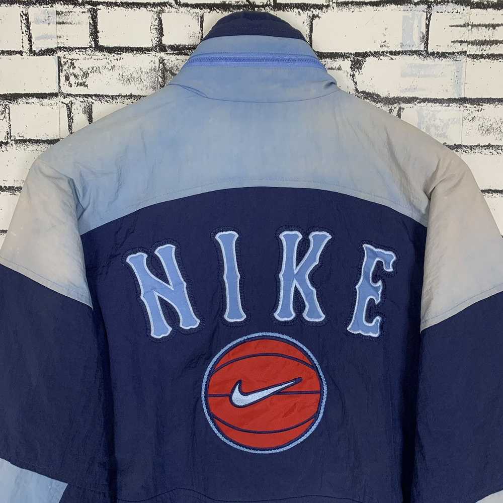 Vintage Sportwear Nike Windbreaker Jacket - image 10