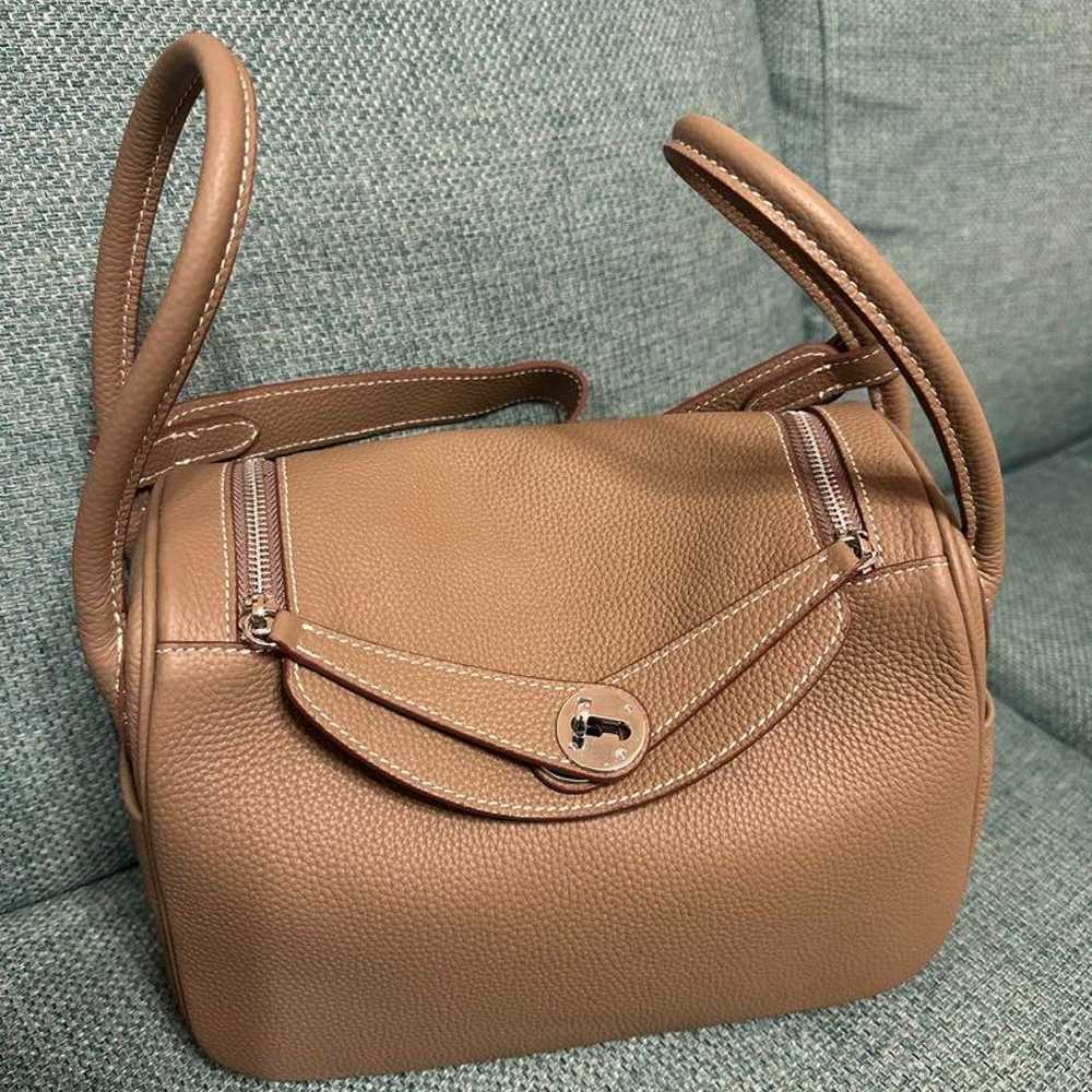 Genuine leather shoulder bag in Etoupe color. - image 1