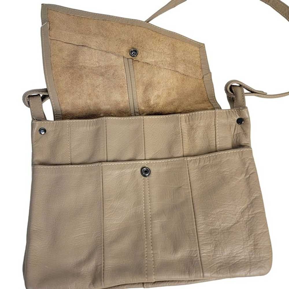 Vintage Leather Shoulder Bag Fold Over Snap Butto… - image 8