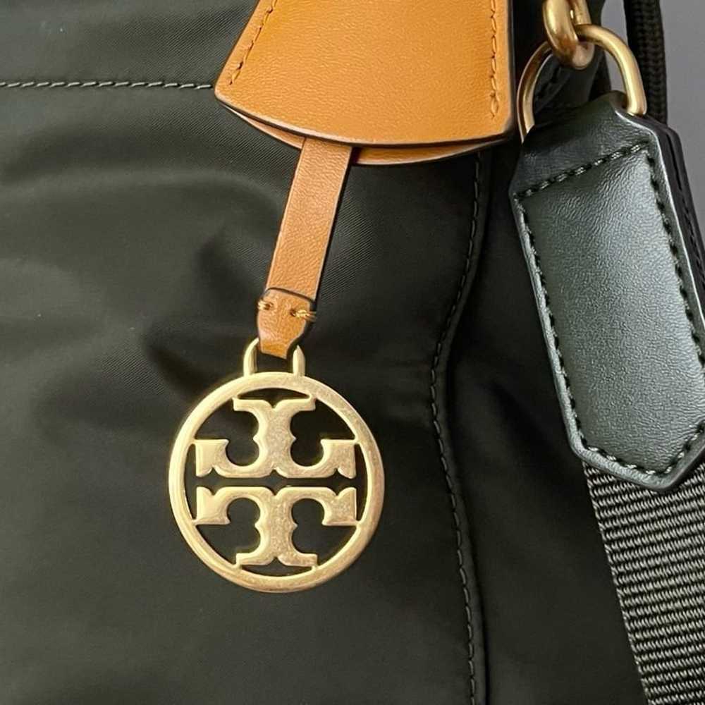 Tory Burch Shoulder/Crossbody Bag - image 12