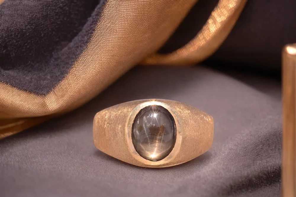 Black Star Sapphire Ring in Yellow Gold - image 11