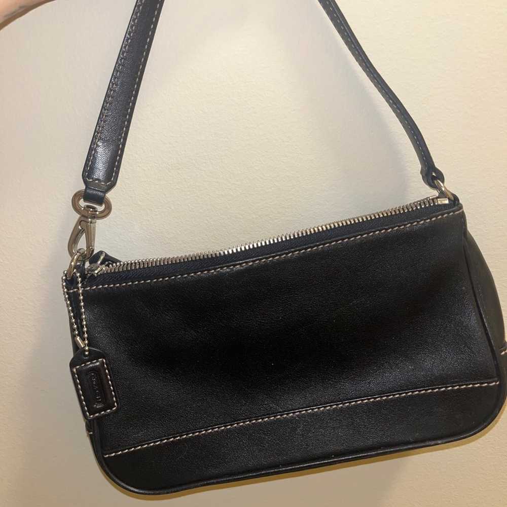 Vintage Coach leather Hampton mini black shoulder… - image 1