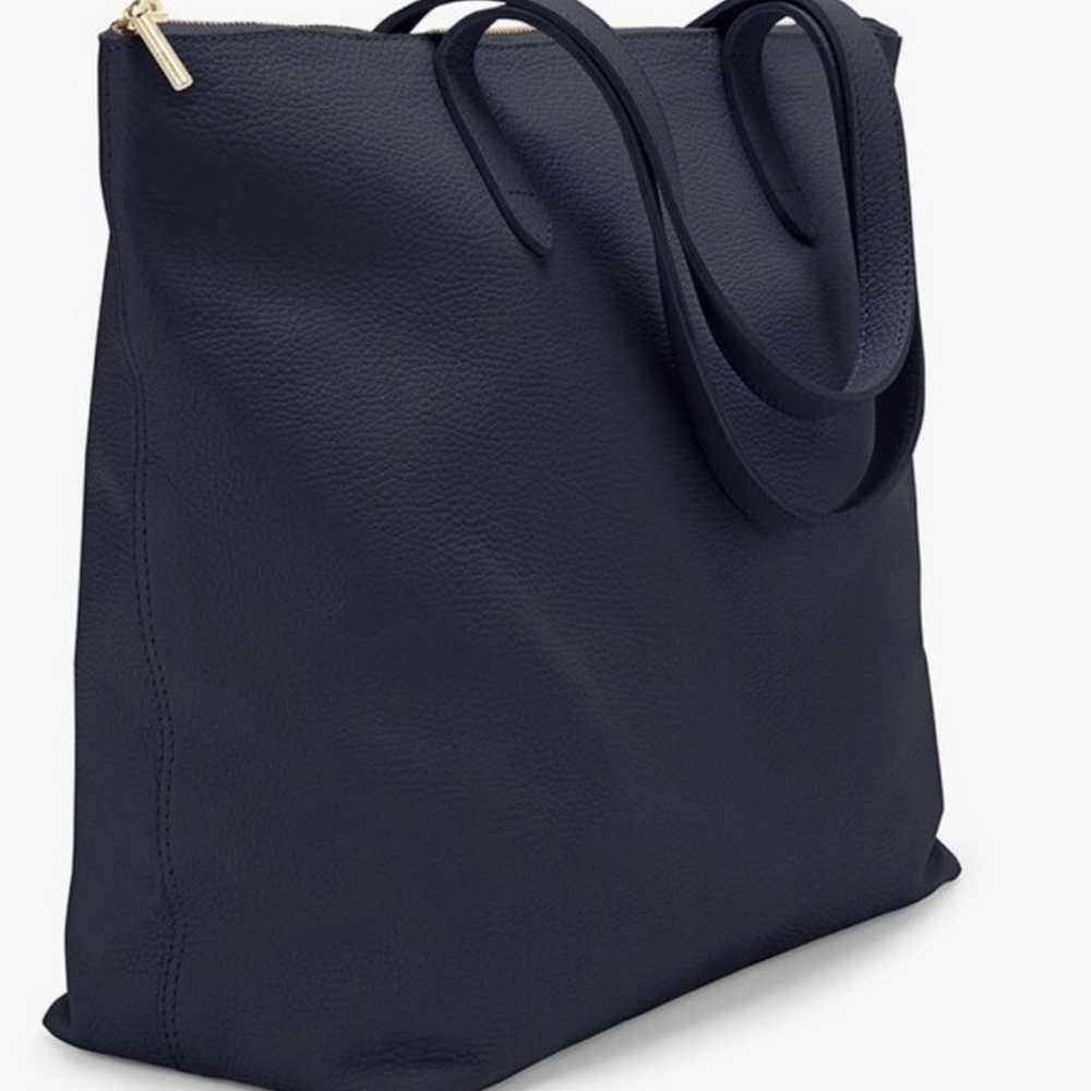 Cuyana - Leather Zipper Tote in Navy - image 3