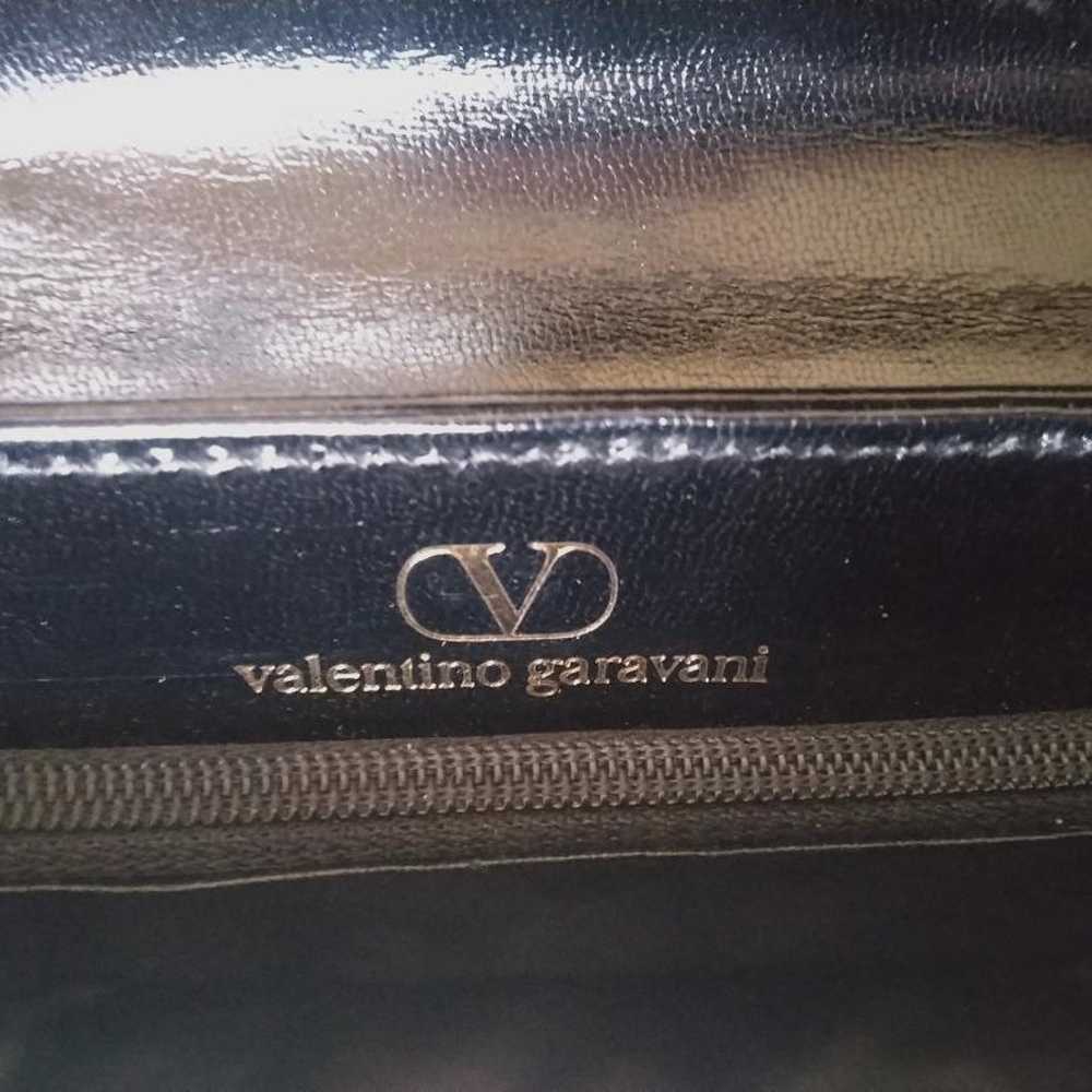 Valentino Garavani handbag, black, like new - image 5