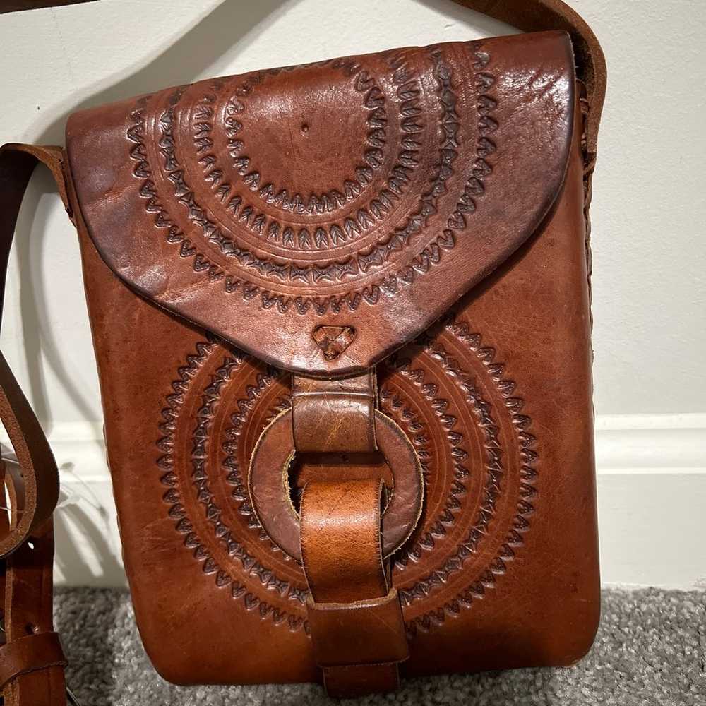 Vintage Leather Hand Tooled Etched Purse Saddle B… - image 2