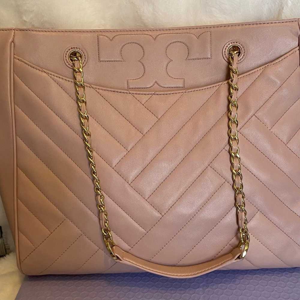 EUC Tory Burch quilted leather tote - image 1