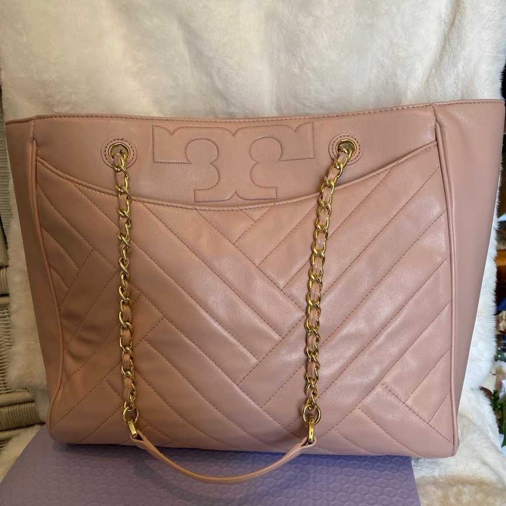 EUC Tory Burch quilted leather tote - image 2