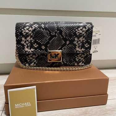 Michael Kors Basket