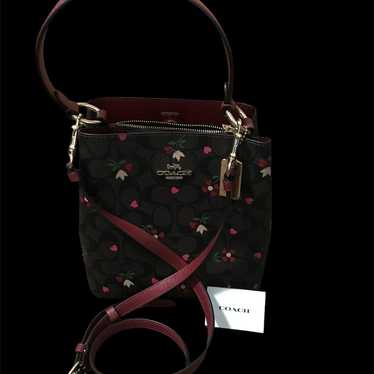 COACH Small Town Bucket Bag In Signature Canvas W… - image 1