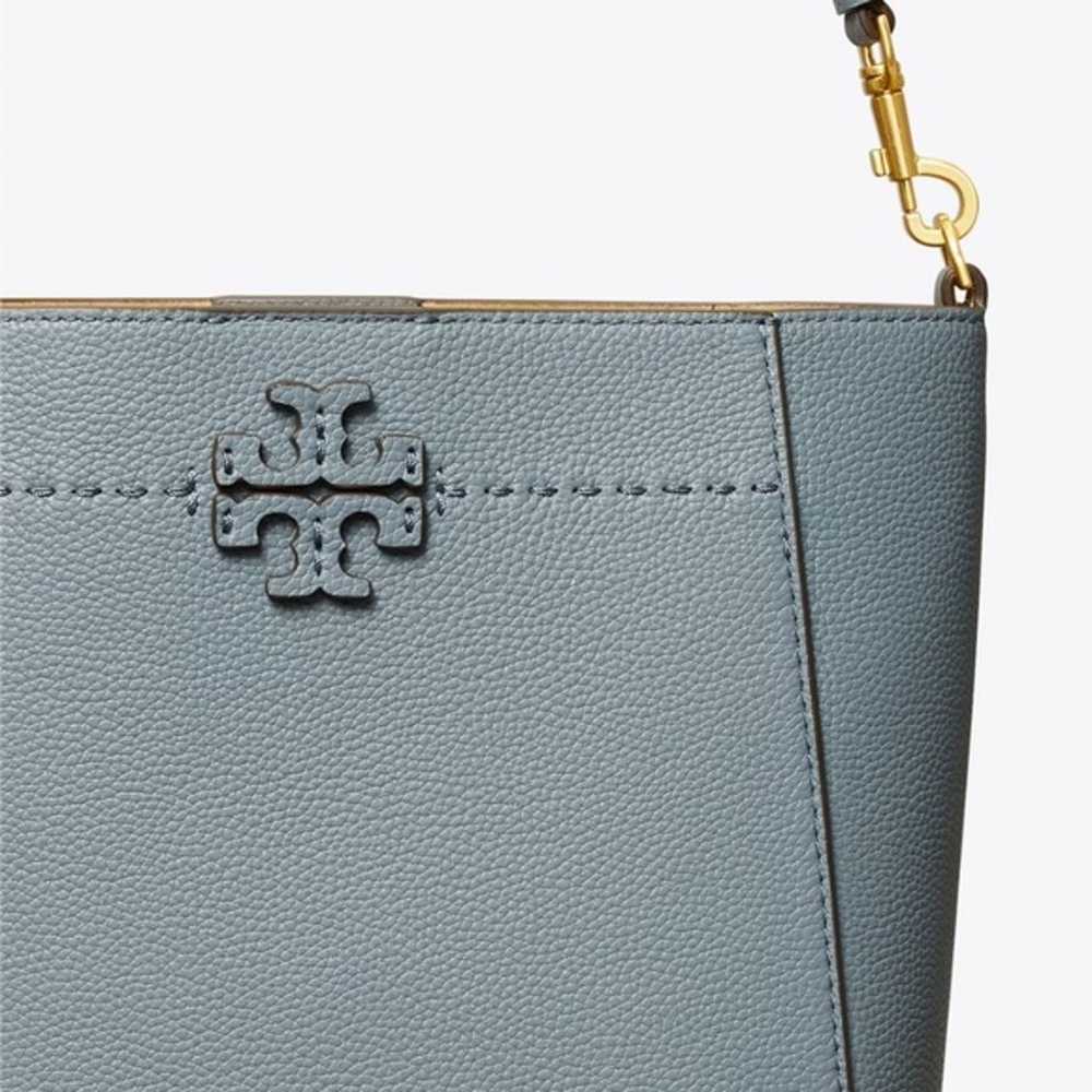 Tory Burch McGraw Leather Bucket Bag BRUNNERA BLUE - image 4