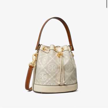 Tory burch t monogram bucket bag - image 1