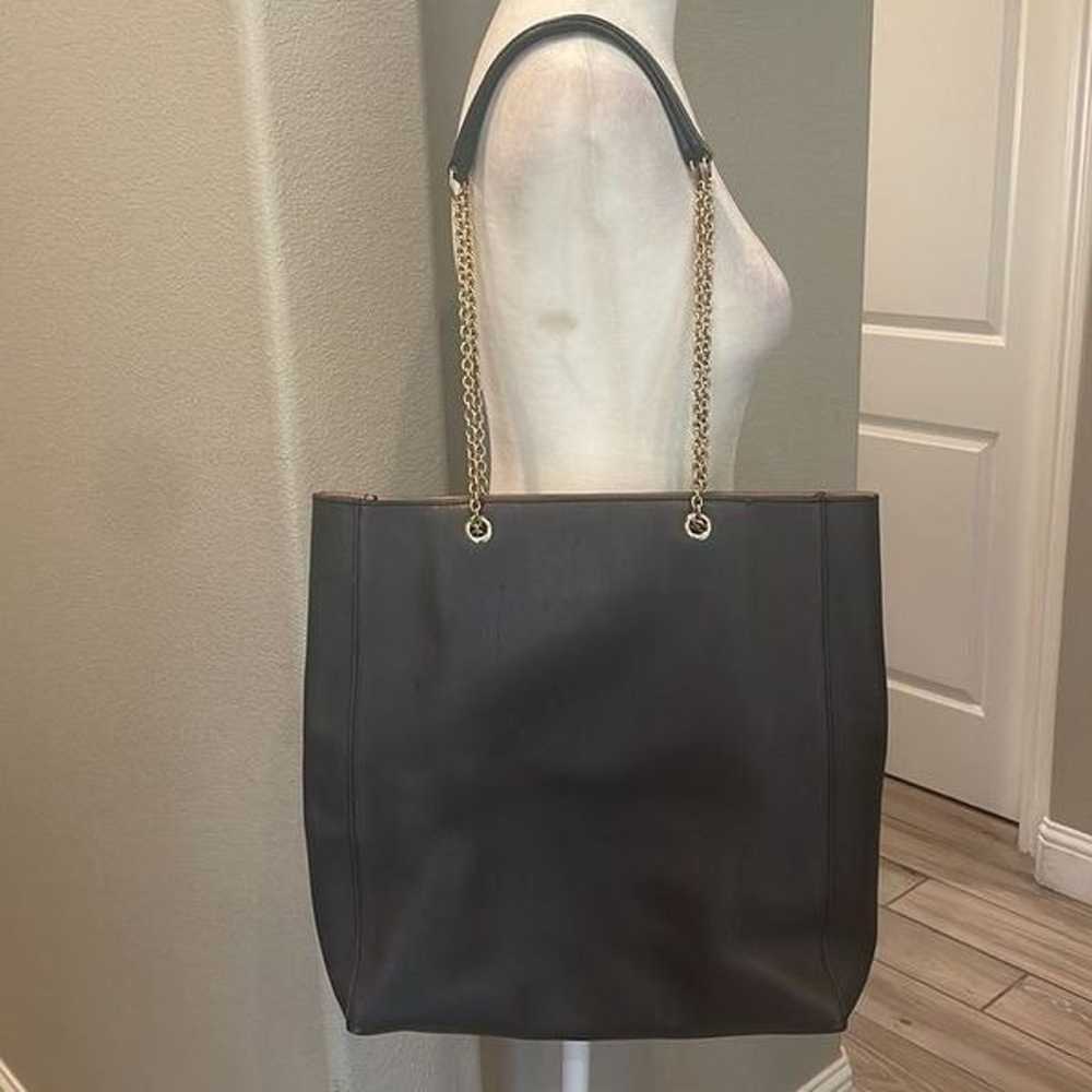 Celine Large Vintage Tote With Chain Straps Authe… - image 3