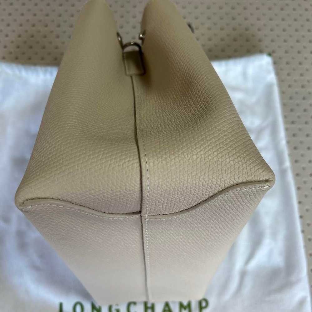 LONGCHAMP Beige Handbag  
Rosen M, in like-new co… - image 6