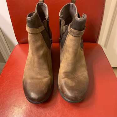 Ugg Australia Emalie Boots