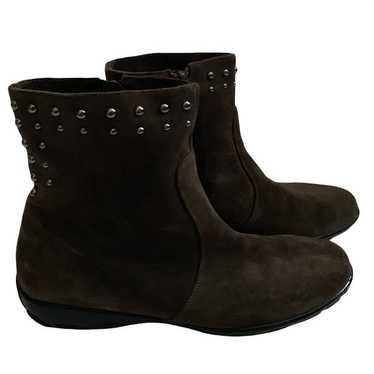 Vaneli Sport Suede Boots