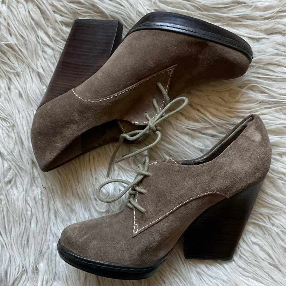 Anthropologie Levity Sahara Brown Suede Leather O… - image 1