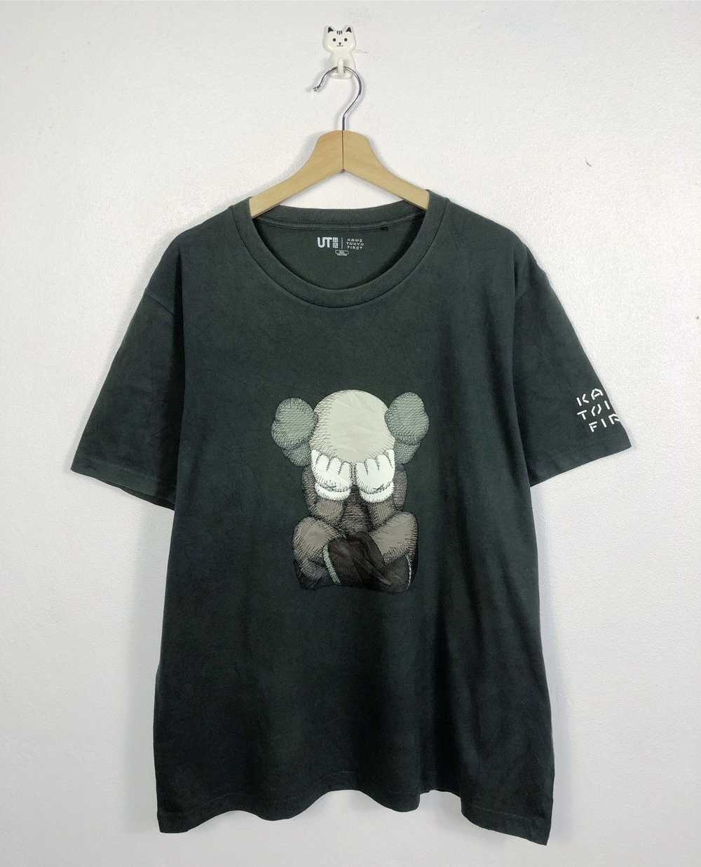 Kaws × Uniqlo Rare Uniqlo X Kaws Tokyo First Tee - image 1